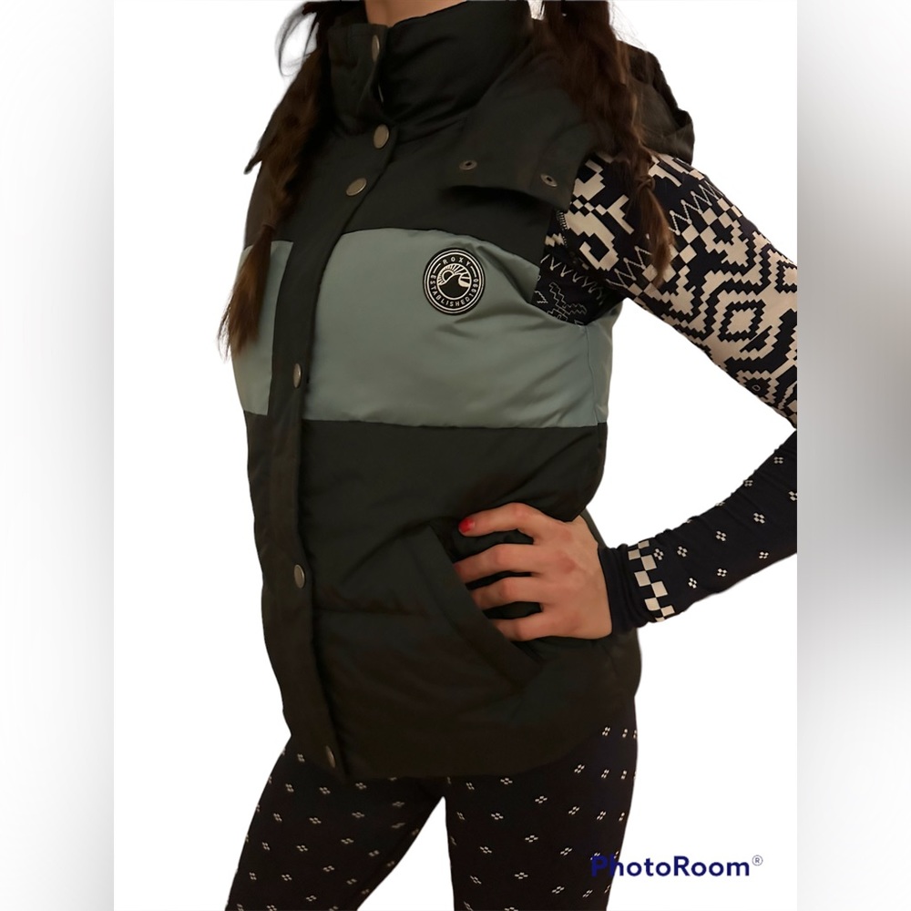 Roxy Vest